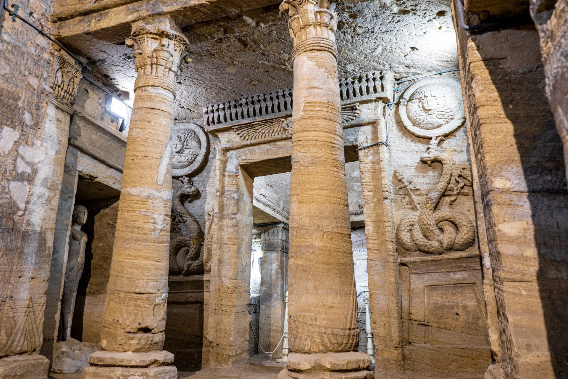 Découvrir les Catacombes de Kom el Shoqafa