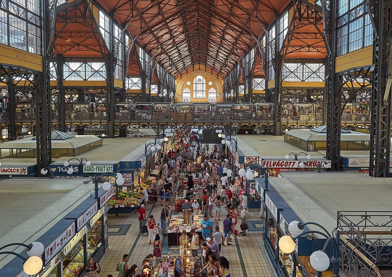 Parcourir le Grand marché couvert (Nagycsarnok)