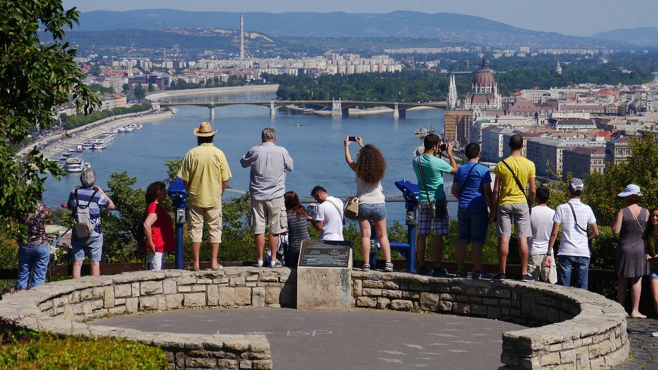 Prendre de la hauteur à la Colline Gellért pour la vue panoramique